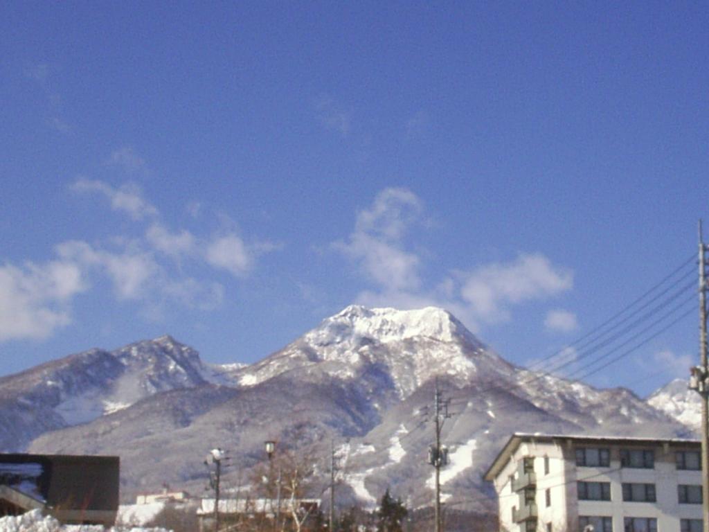 Akakura Yours Inn Myoko Eksteriør bilde